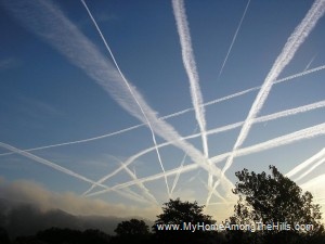 Plane contrails